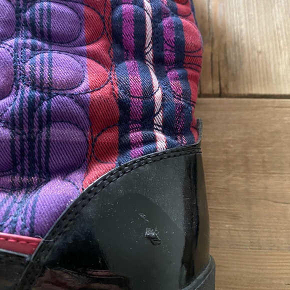 Coach Black Sherpa Trimmed Plaid Quilted Snow Boots Size 6 - Picture 3 of 5